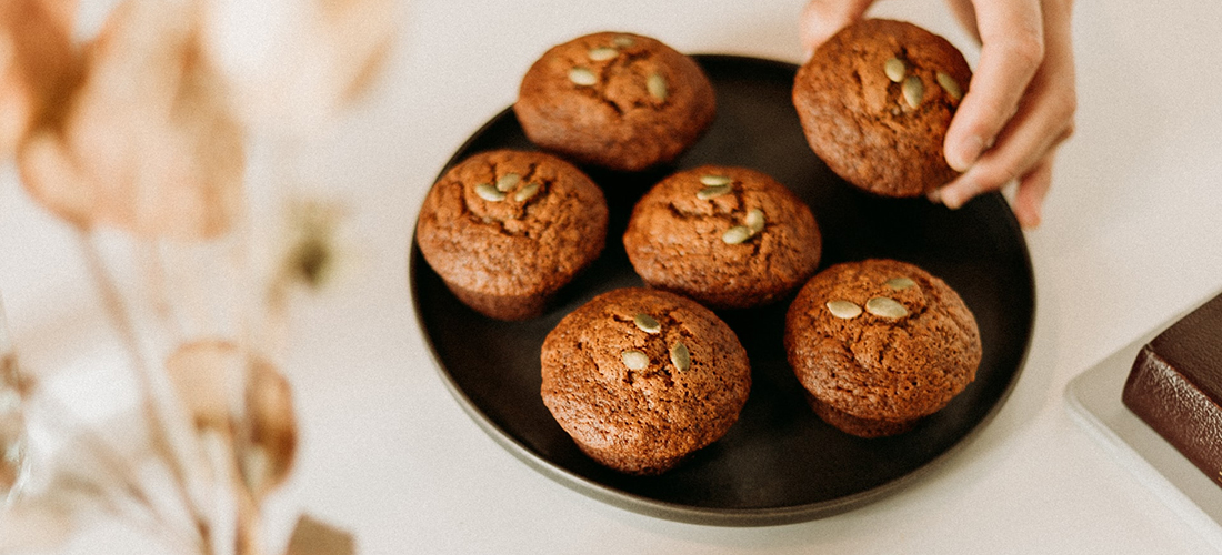 Grove gulrotmuffins med yoghurt